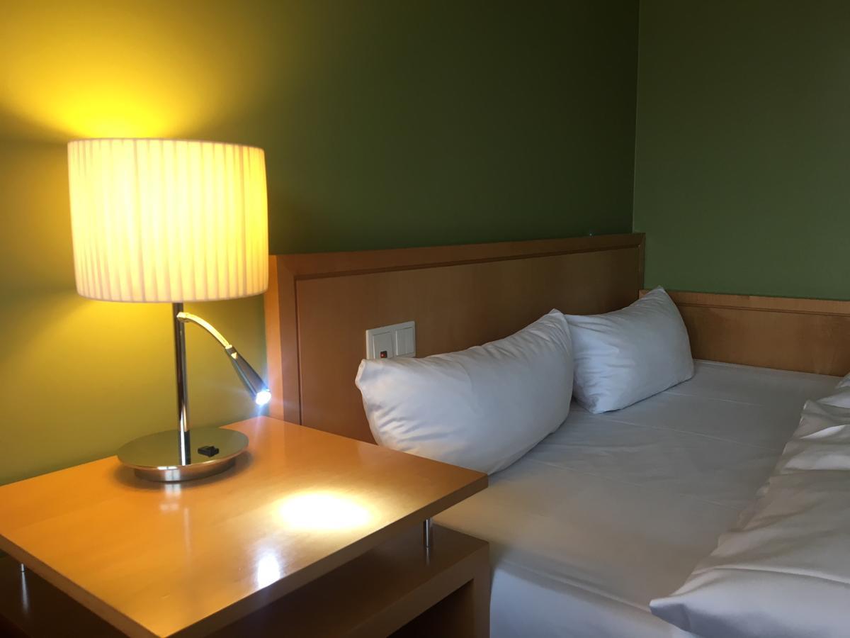 Upstalsboom Hotel Friedrichshain - Berlin — Bilder 1